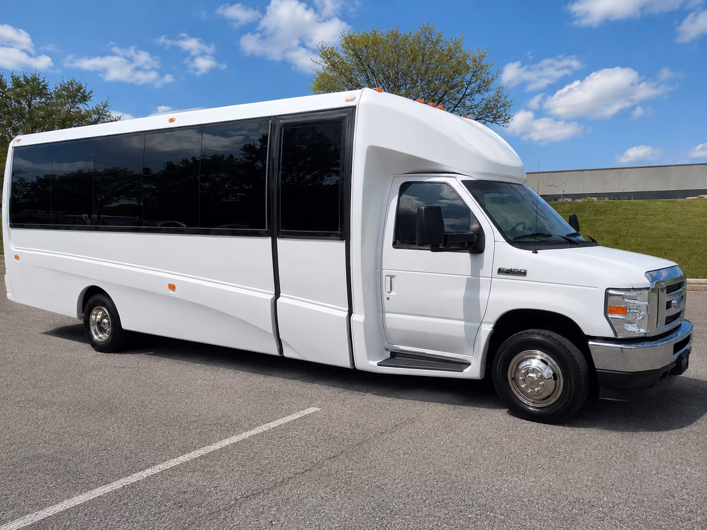 charter buses for corporate events and offsites around the eastside
