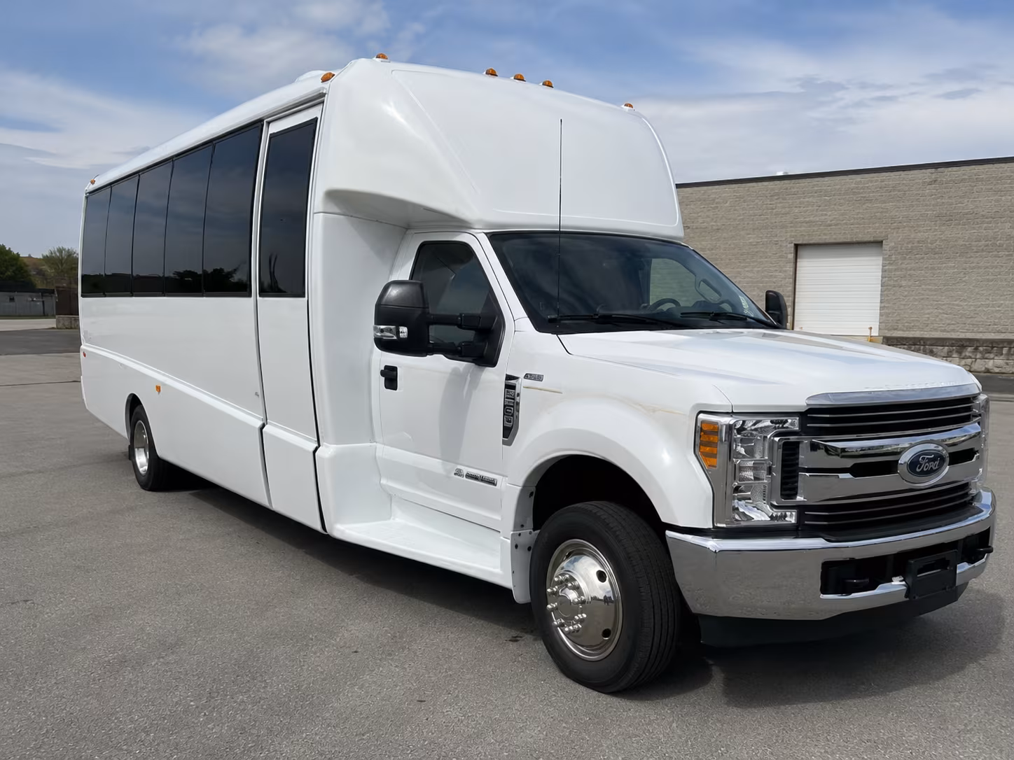 charter buses for science and nature field trips around redmond
