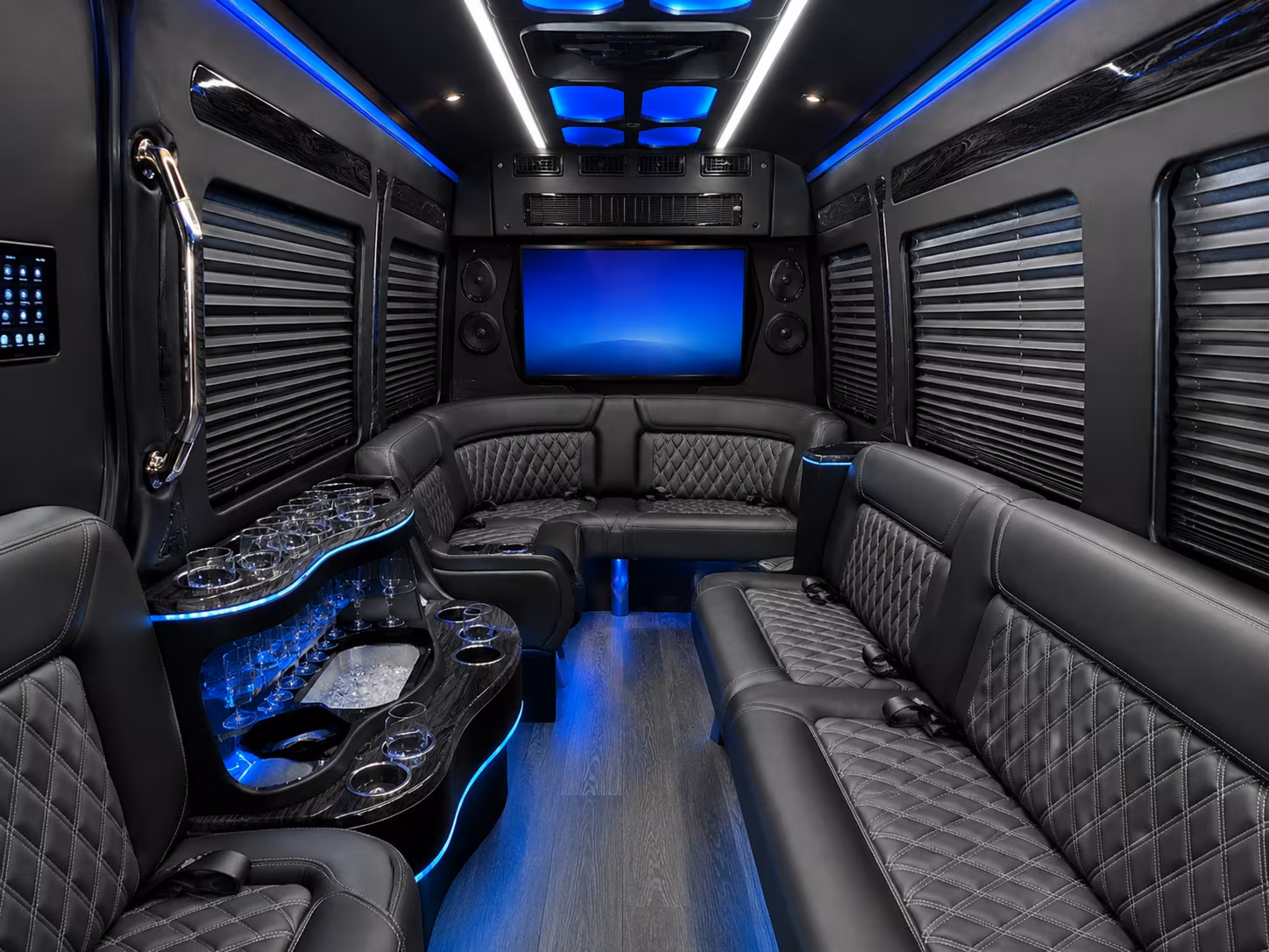 hotel to venue shuttle buses for redmond conferences and corporate meetings