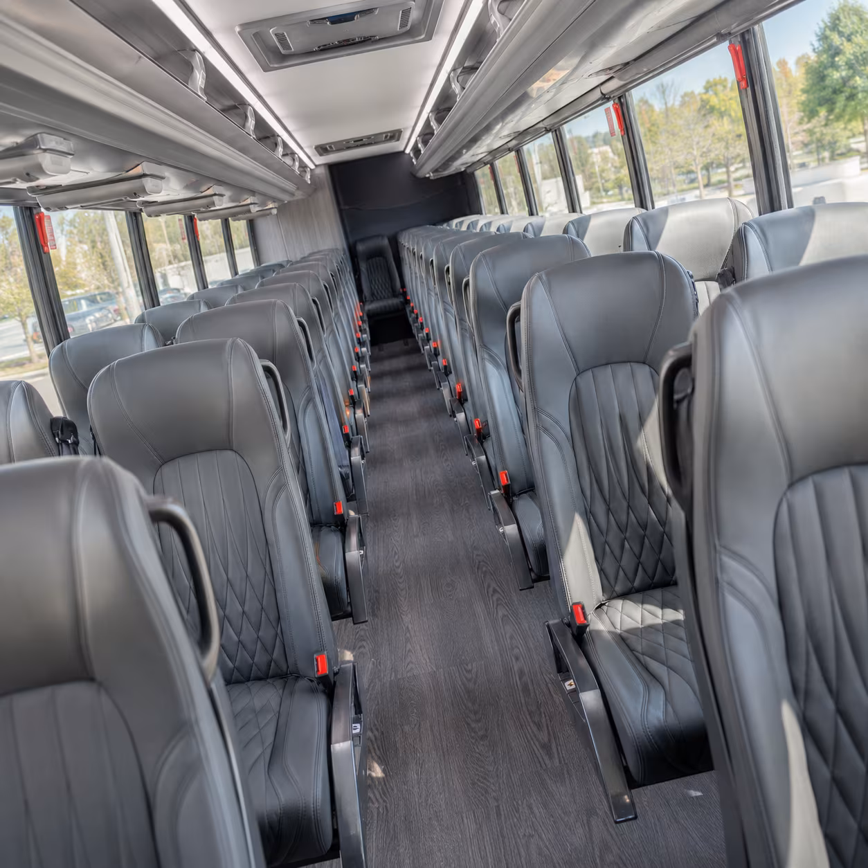 minibus rentals for smaller redmond prom groups
