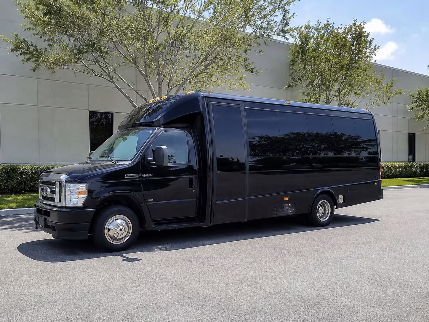 night out concert buses for groups exploring the seattle music scene