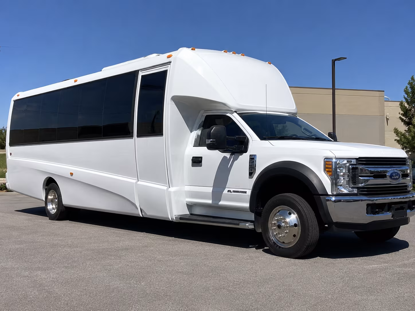 zoo and aquarium field trip buses from redmond